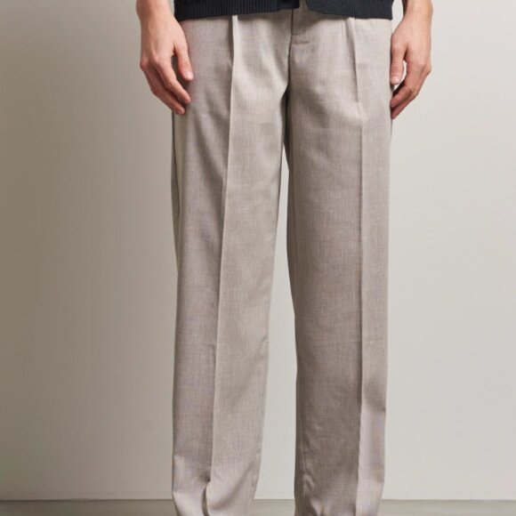 BNWT SS25 LES DEUX REECE PLEATED SLUB SUIT PANTS 34 - Picture 12 of 13